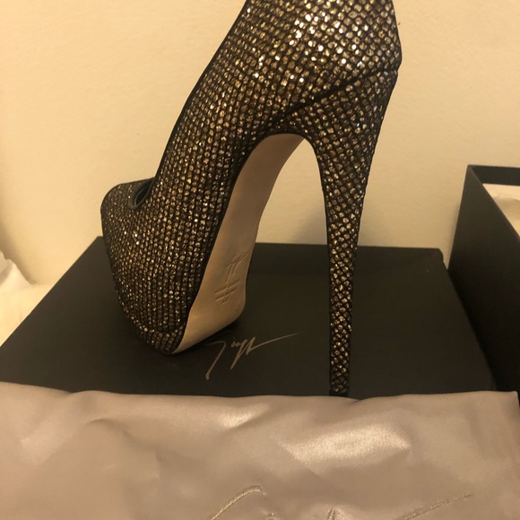 Giuseppe Zanotti Super Sharon 40 - Picture 5 of 9